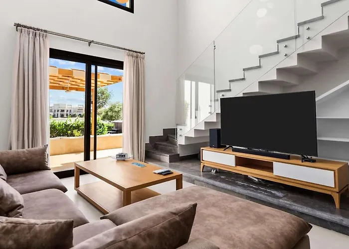 Shedwan Oasis, 4br, Jacuzzi & Lagoon Views Hébergement de vacances *