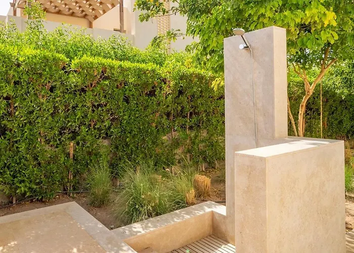 Shedwan Oasis, 4br, Jacuzzi & Lagoon Views Hébergement de vacances *