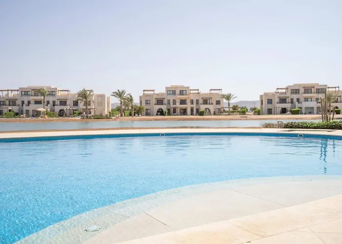 Shedwan Oasis, 4br, Jacuzzi & Lagoon Views Hébergement de vacances *